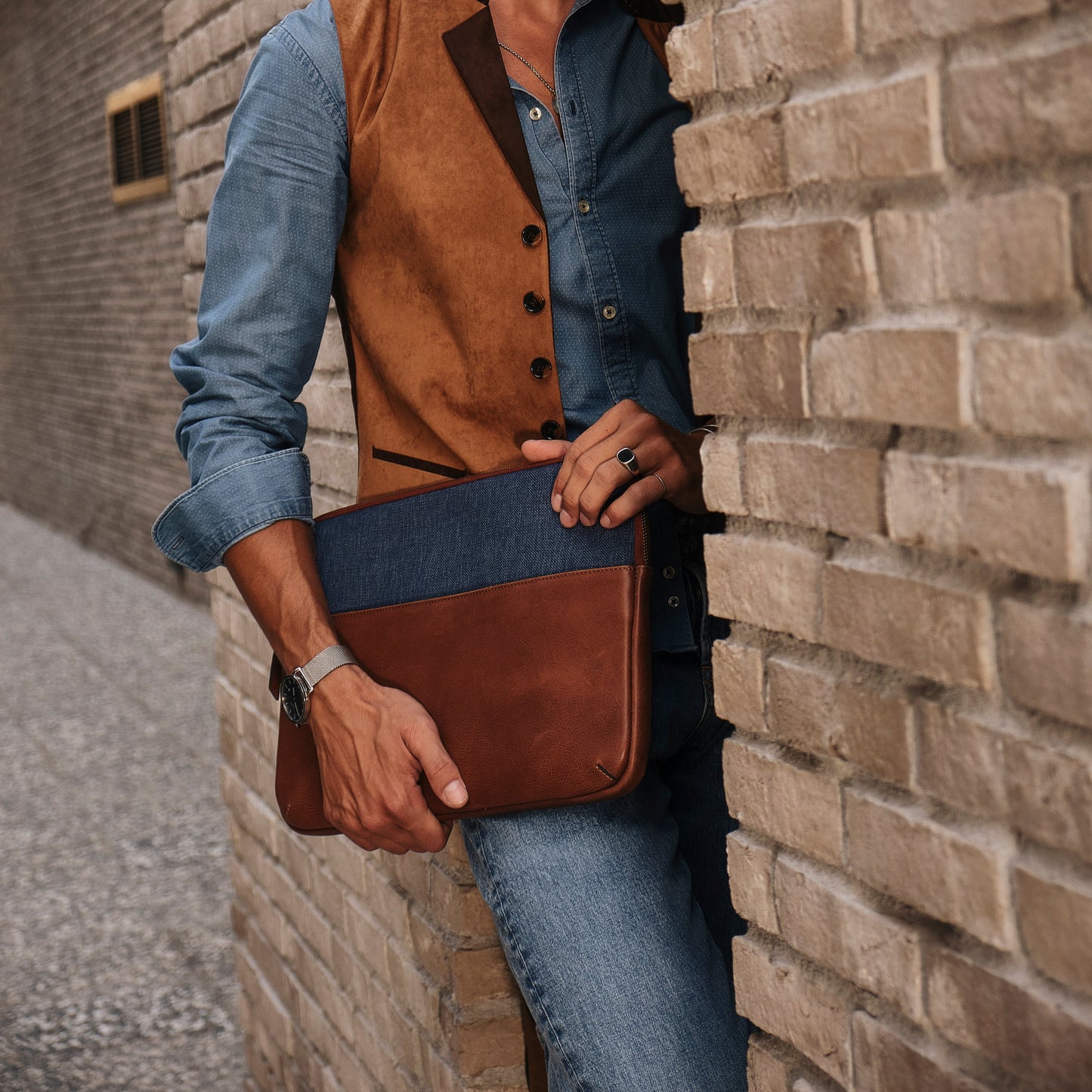 Leather & Canvas MacBook Sleeve 16'' - Tan / Denim Blue