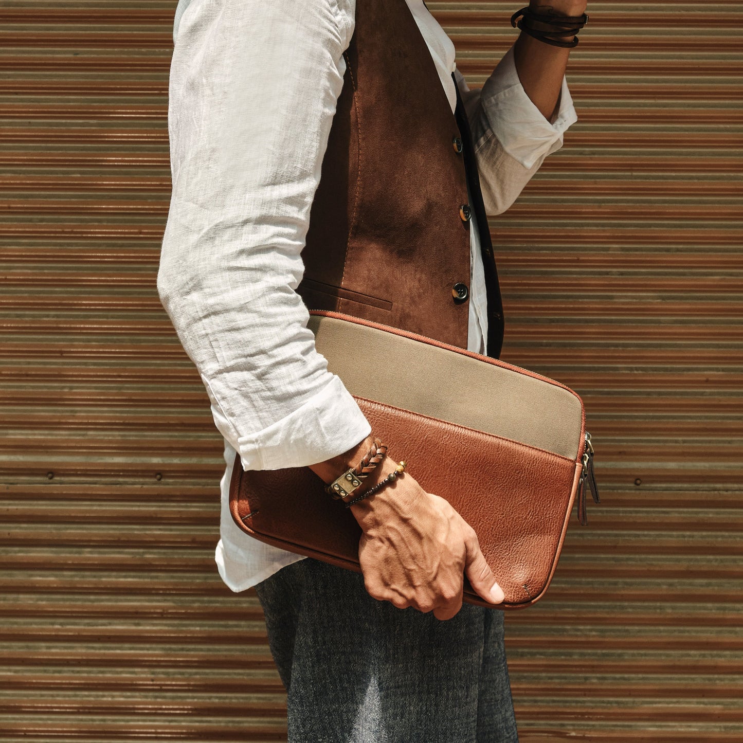 Leather & Canvas MacBook Sleeve 16'' - Tan / Khaki