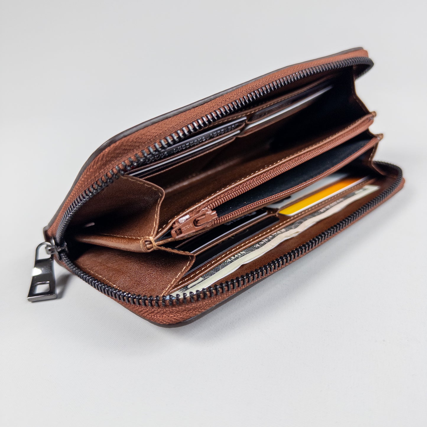 Leather Zippered Women's Handbag - Tan
