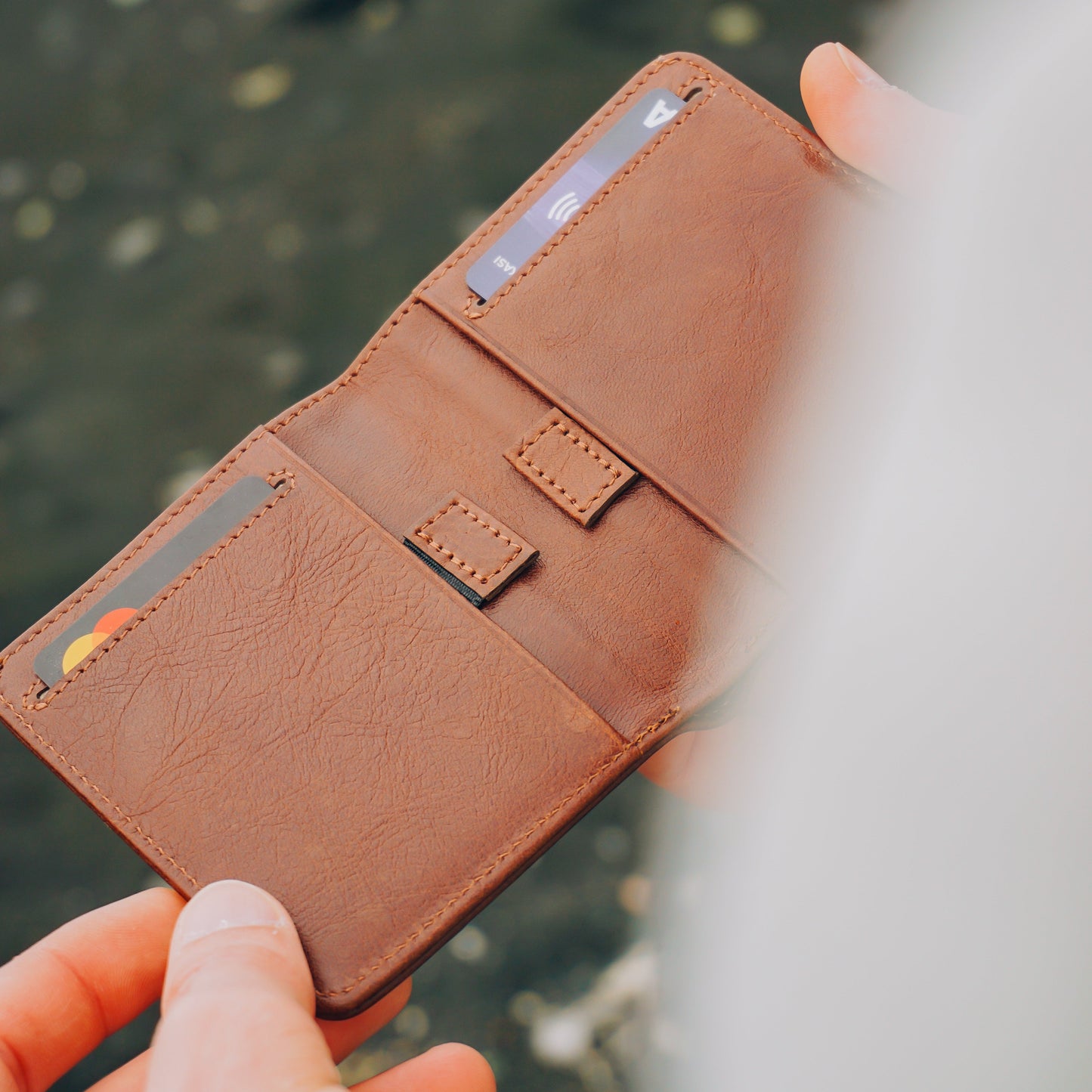 Bifold Classic Leather Wallet Tan