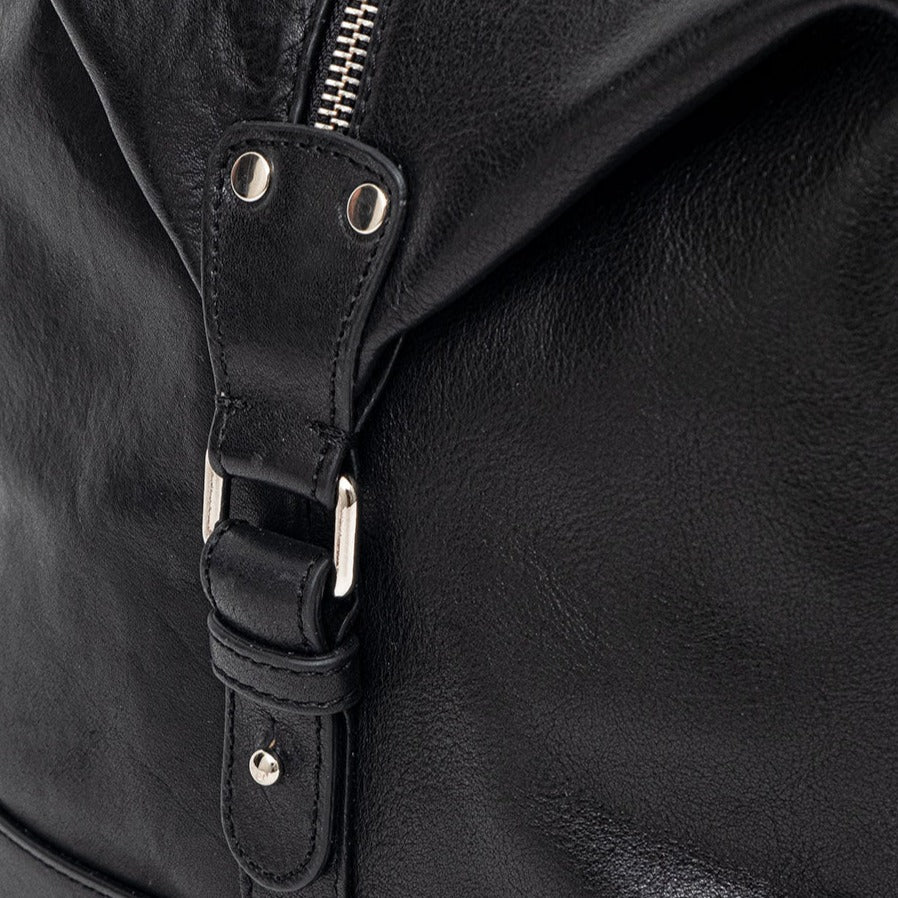 WEEKENDER - Black | Leather Travel Bag