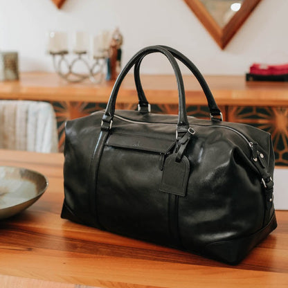 WEEKENDER - Black | Leather Travel Bag